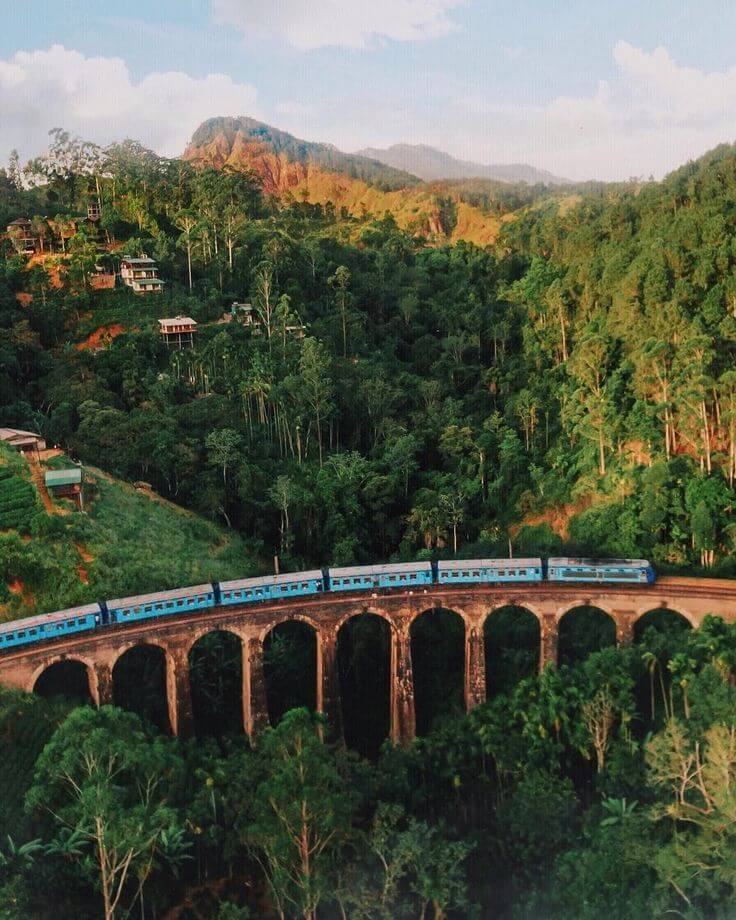 Ella railway landscape through the mountains