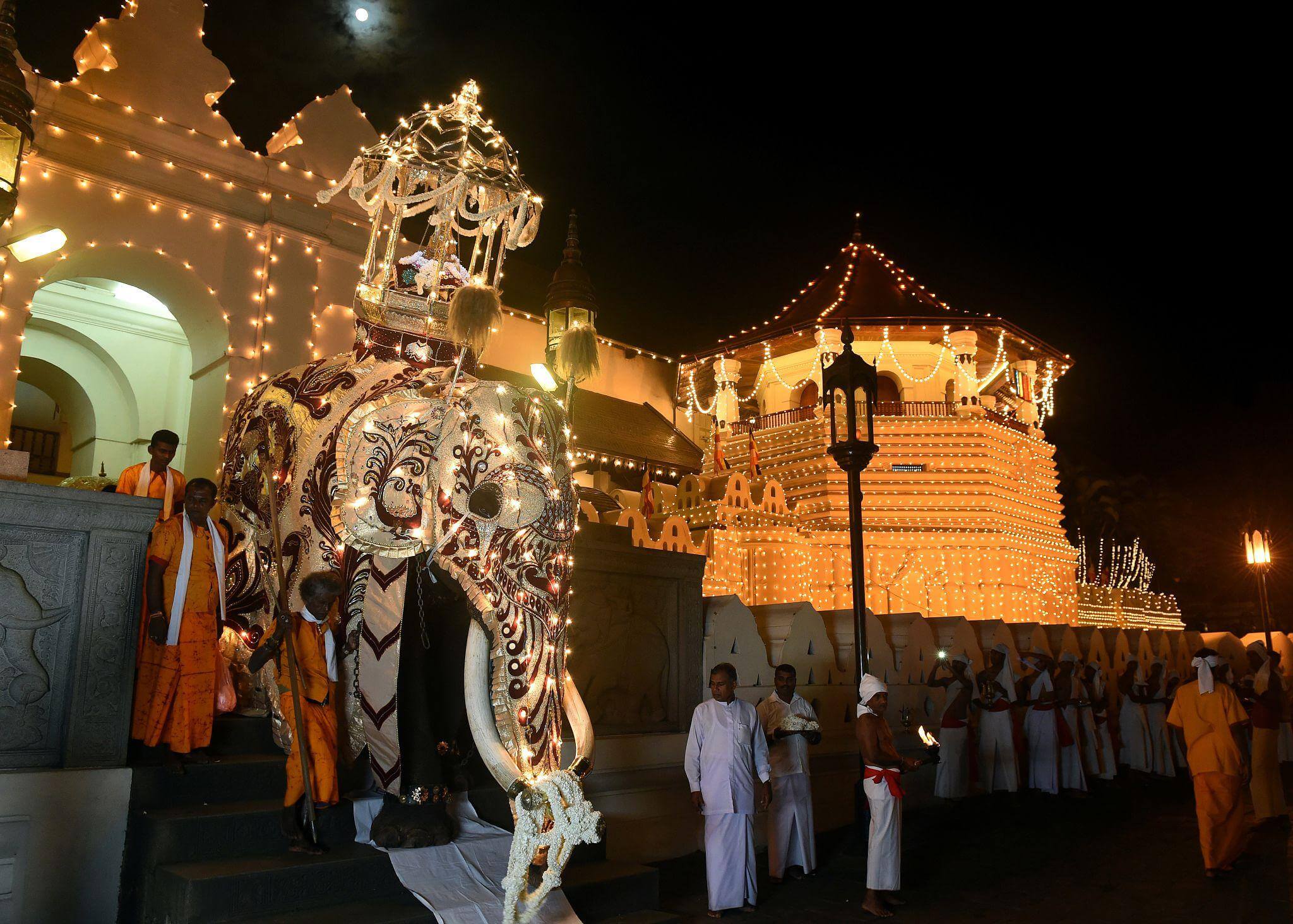 Kandy Esala Perahera season