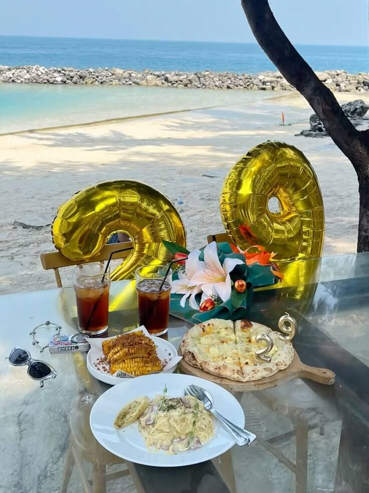 Milestone birthday celebration in Sri Lanka