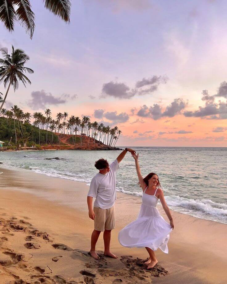 Couple exploring Galle