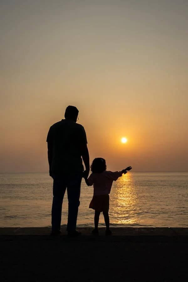 Father and daughter travelling together in Sri Lanka