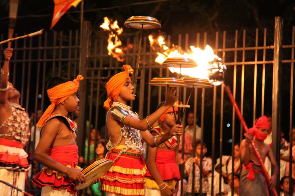Kandy Esala Perahera Dates Highlights and Travel Tips