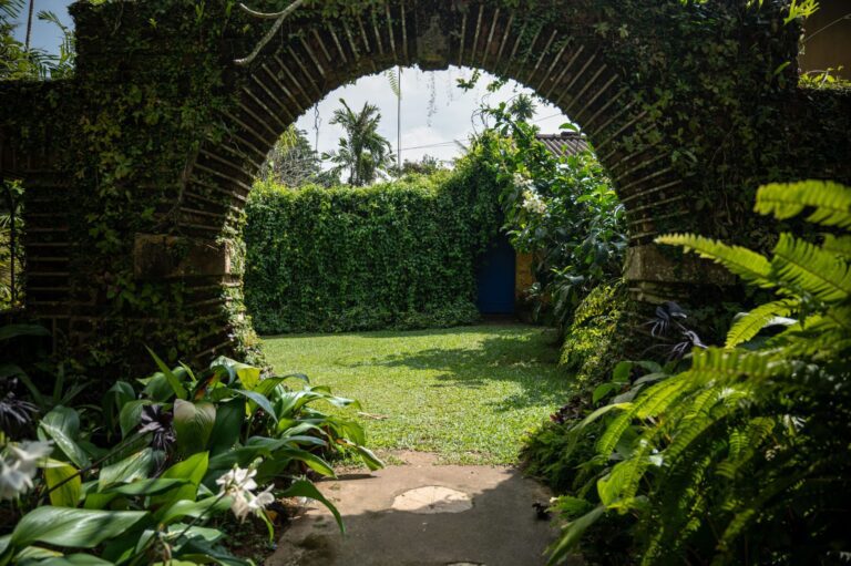 Geoffrey Bawa-Garden